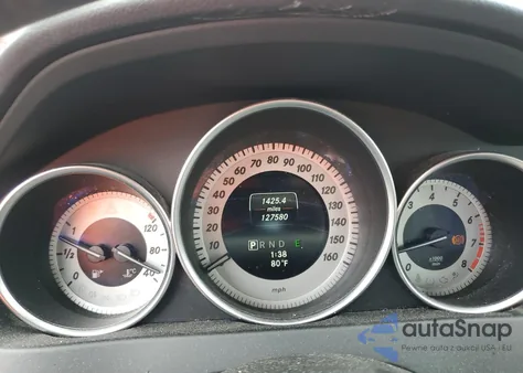 2014 Mercedes-Benz C 250 z USA, uszkodzony, nr VIN WDDGF4HB2EA957750